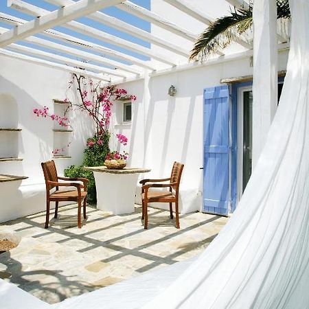 Golden Beach Studios & Suites Tínos Quarto foto
